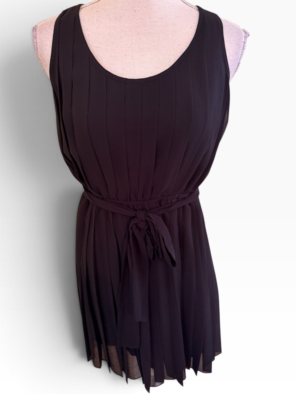 Banana Republic Black Chiffon Sleeveless Pleated Belted A-Line Dress 4P